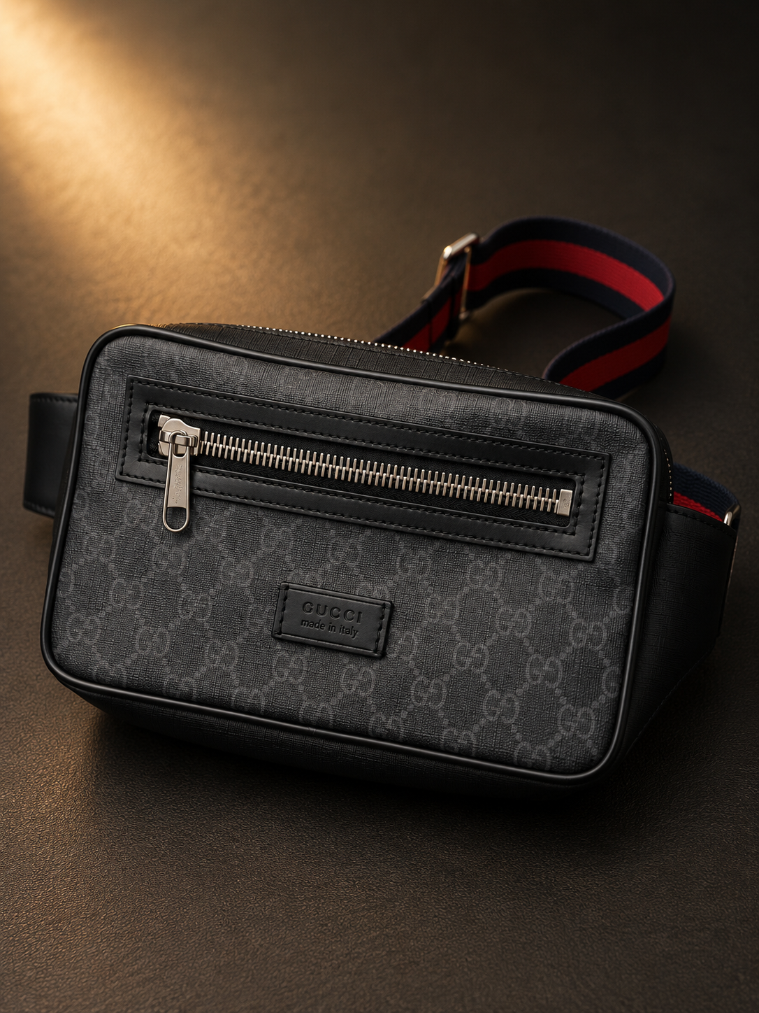 GUCCI ボディバッグ
