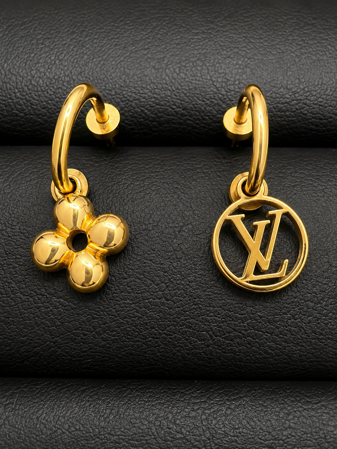 Louis Vuitton ブックル ドレイユ・ブルーミング お買取りさせていただきました！